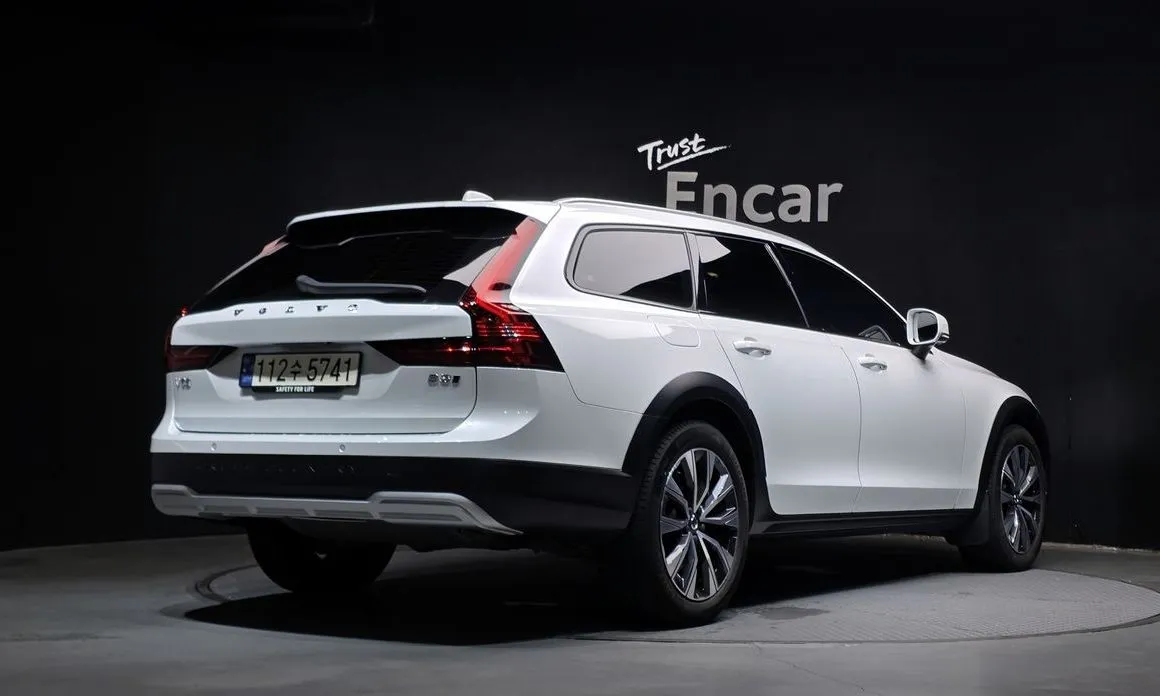 Volvo V90 — фото 2