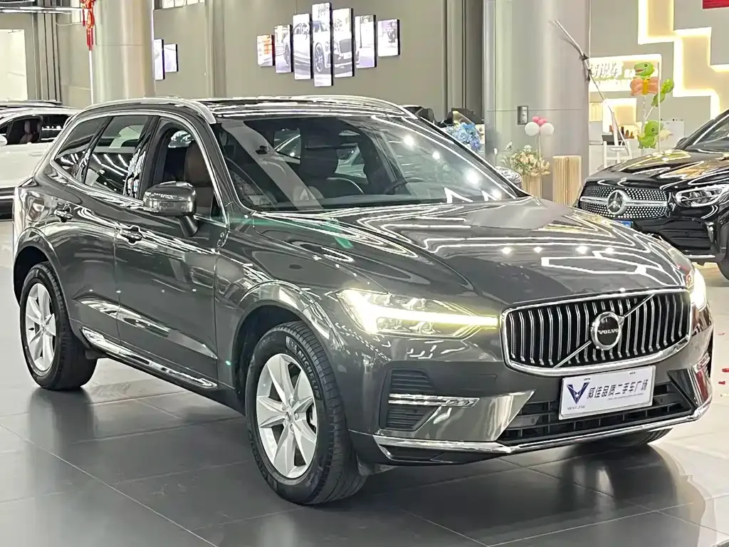 Volvo XC60 — фото 2
