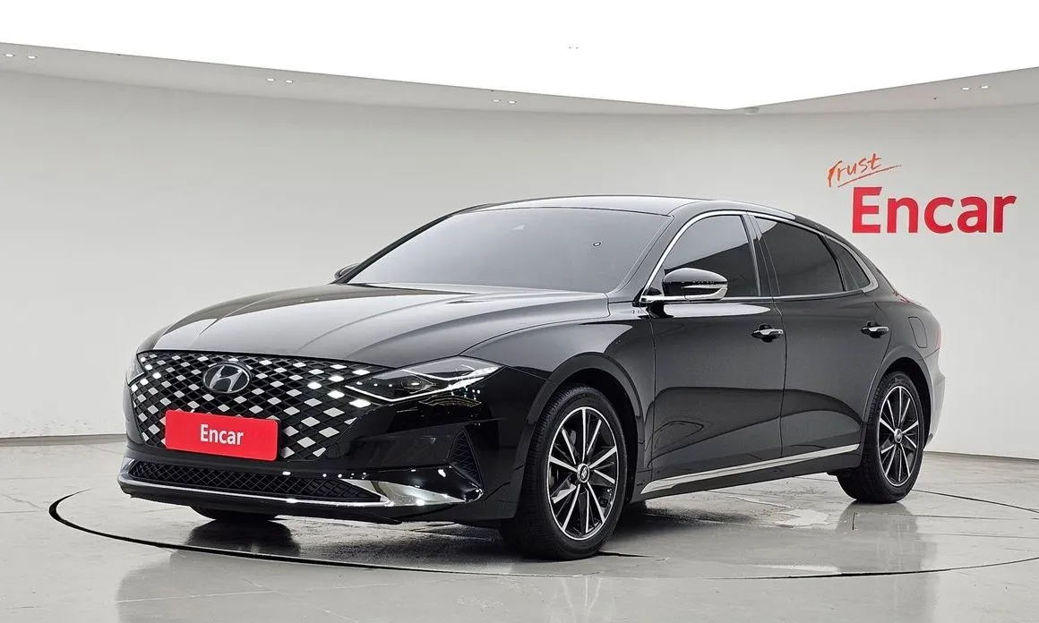 Hyundai Grandeur — фото 1