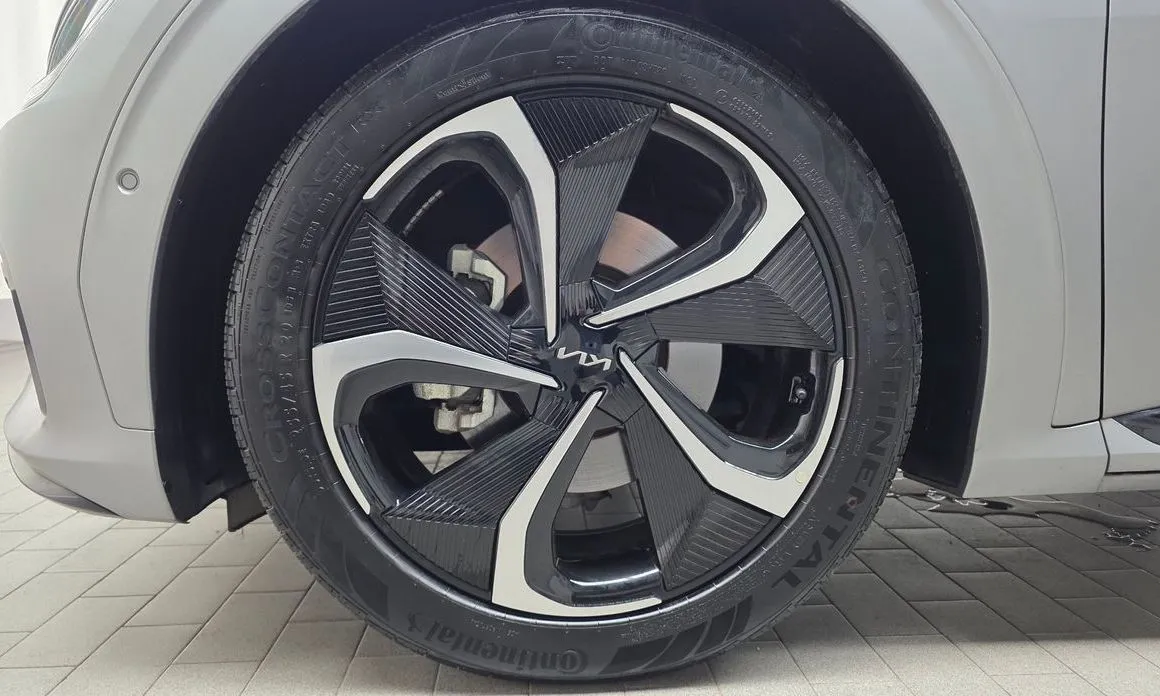 Kia EV6 — фото 9
