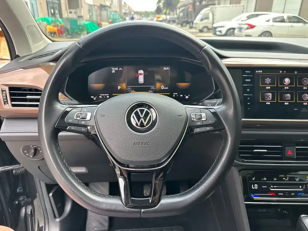 Volkswagen Tharu — фото 3