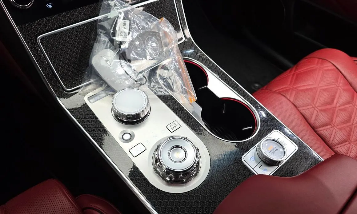 Genesis GV80 — фото 10