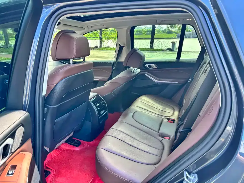 BMW X5 (Import) — фото 2