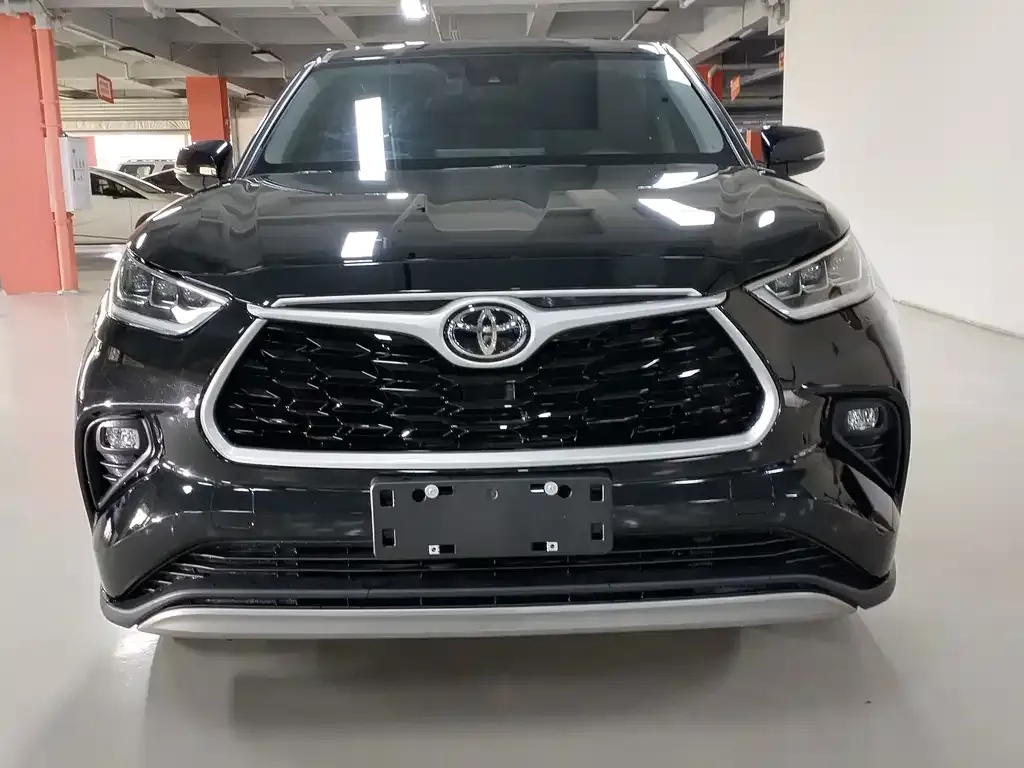 Toyota Highlander — фото 7