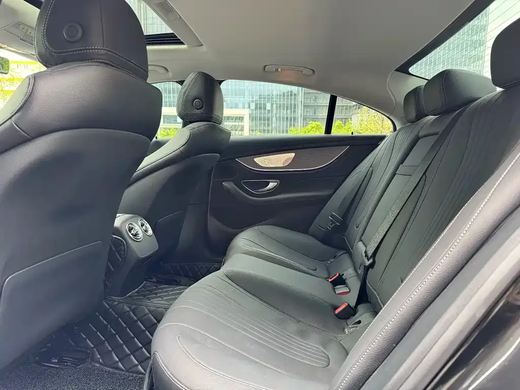 Mercedes-Benz CLS — фото 5