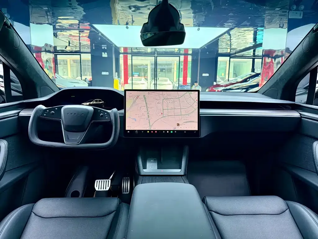 Tesla Model X — фото 8