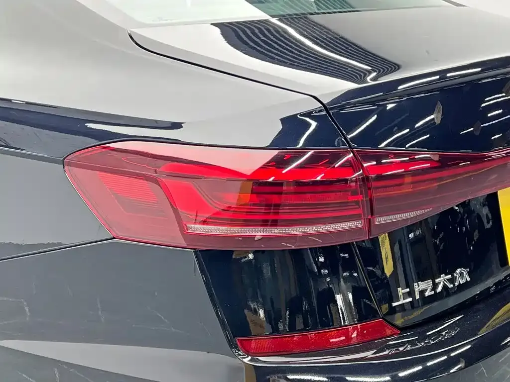 Volkswagen Passat — фото 10