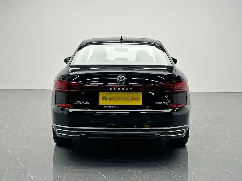 Volkswagen Passat — фото 5