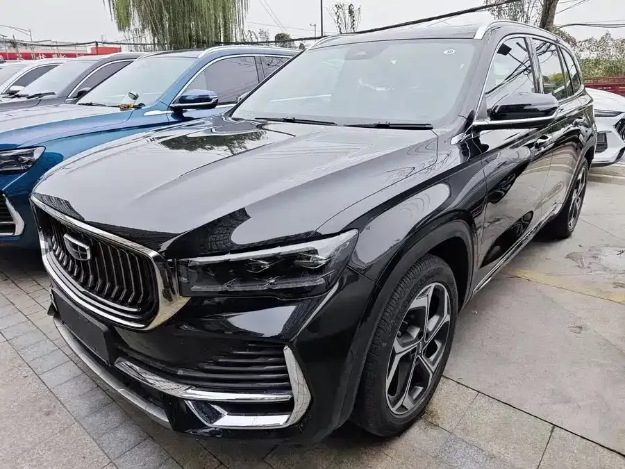 Geely Xingyue L — фото 1