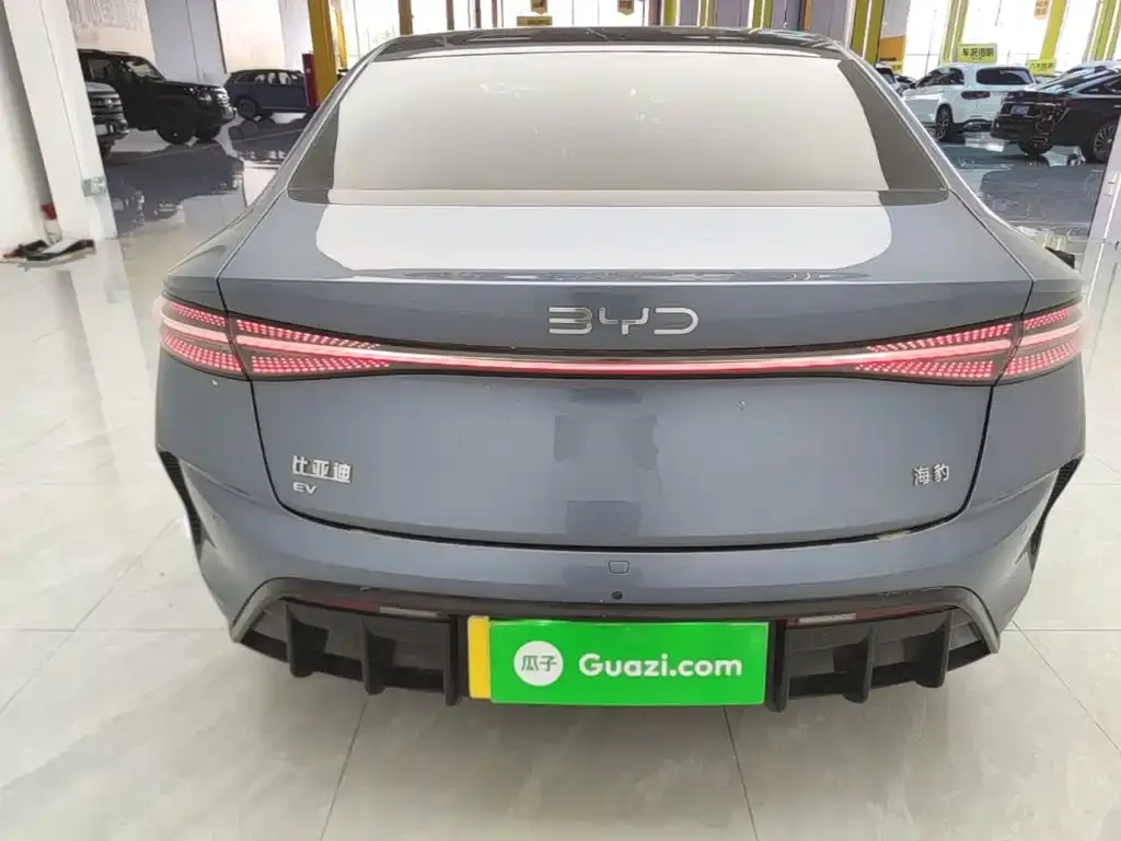 BYD Seal — фото 5