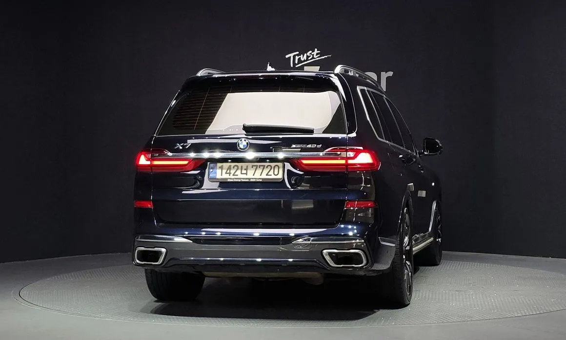 BMW X7 — фото 4