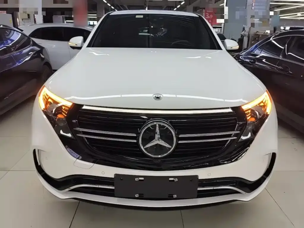 Mercedes-Benz EQC — фото 4