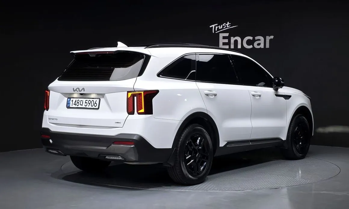 Kia Sorento — фото 5