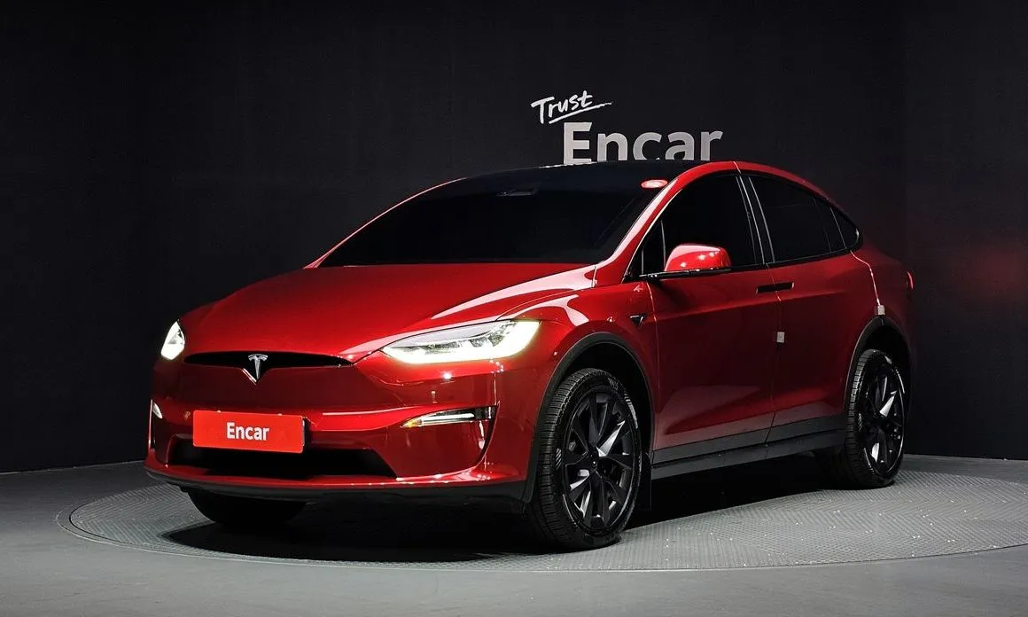 Tesla Model X — фото 4