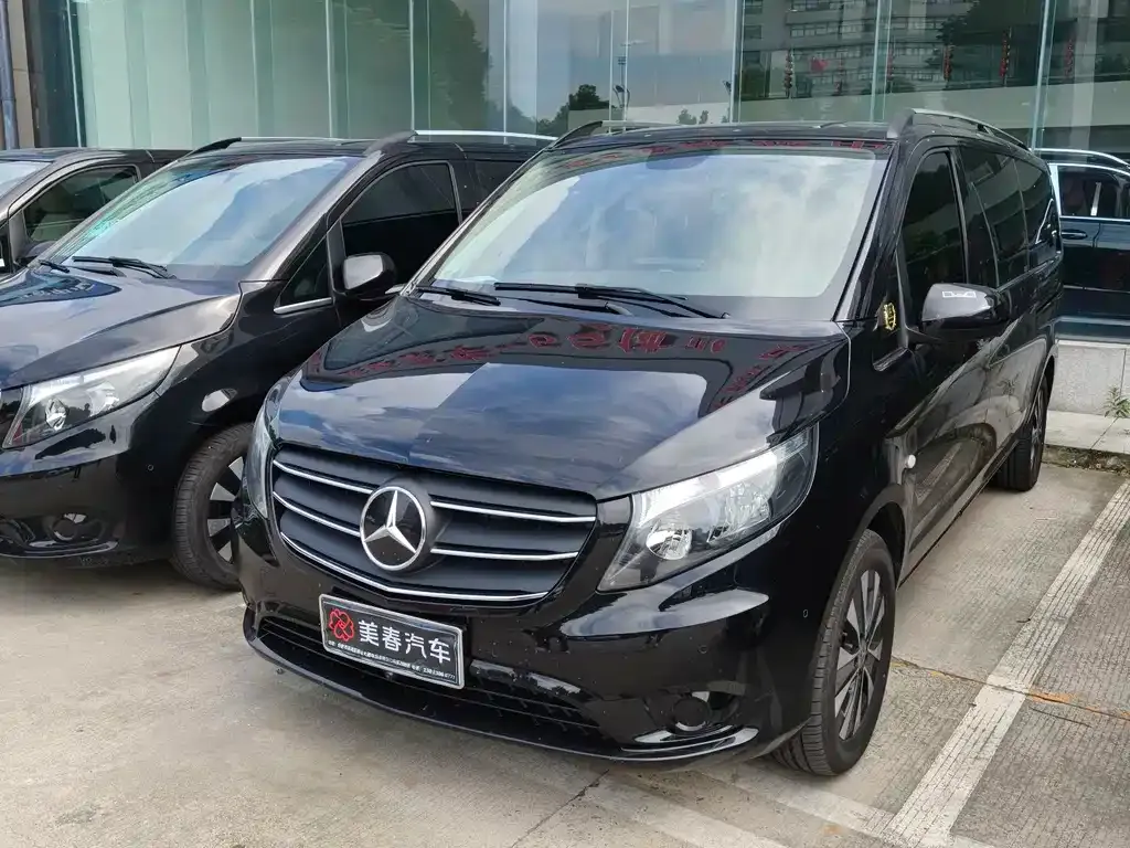 Mercedes-Benz Vito — фото 1