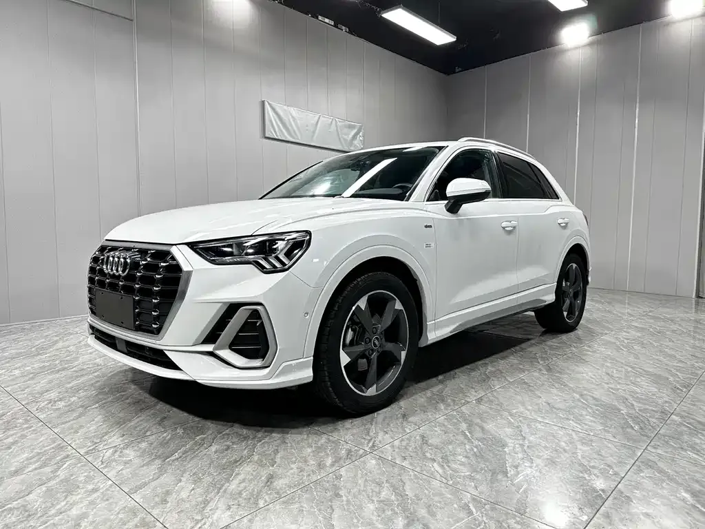 Audi Q3 — фото 6