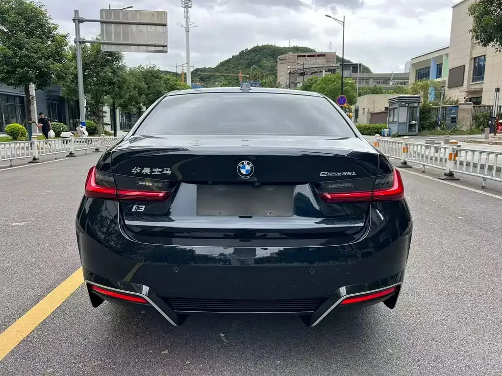 BMW i3 — фото 8