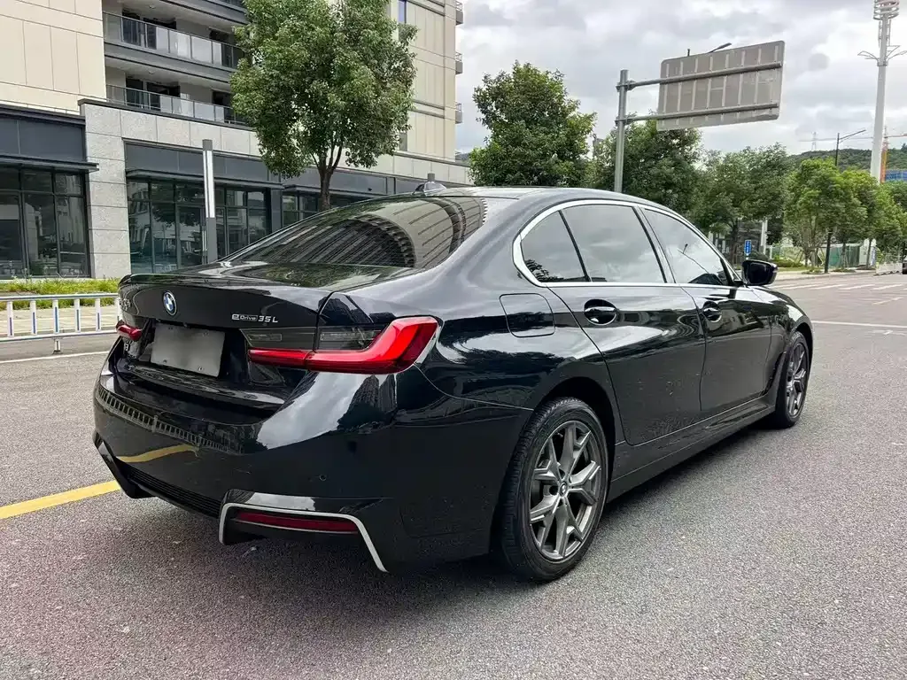 BMW i3 — фото 10