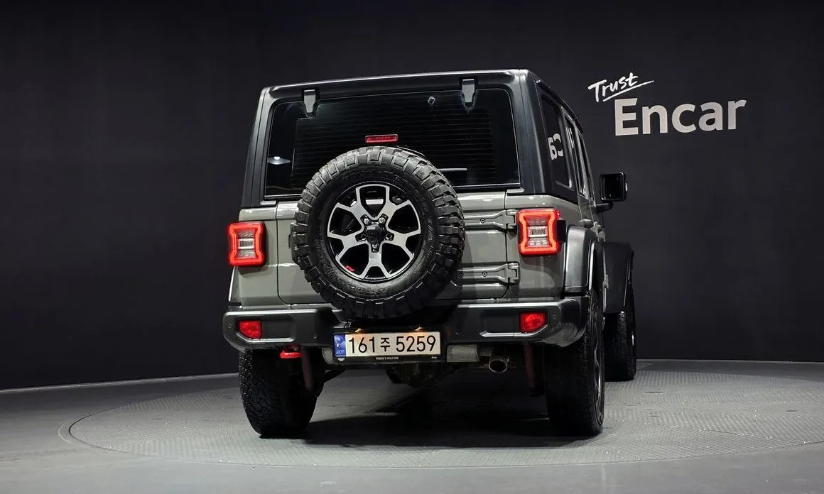 Jeep Wrangler — фото 2