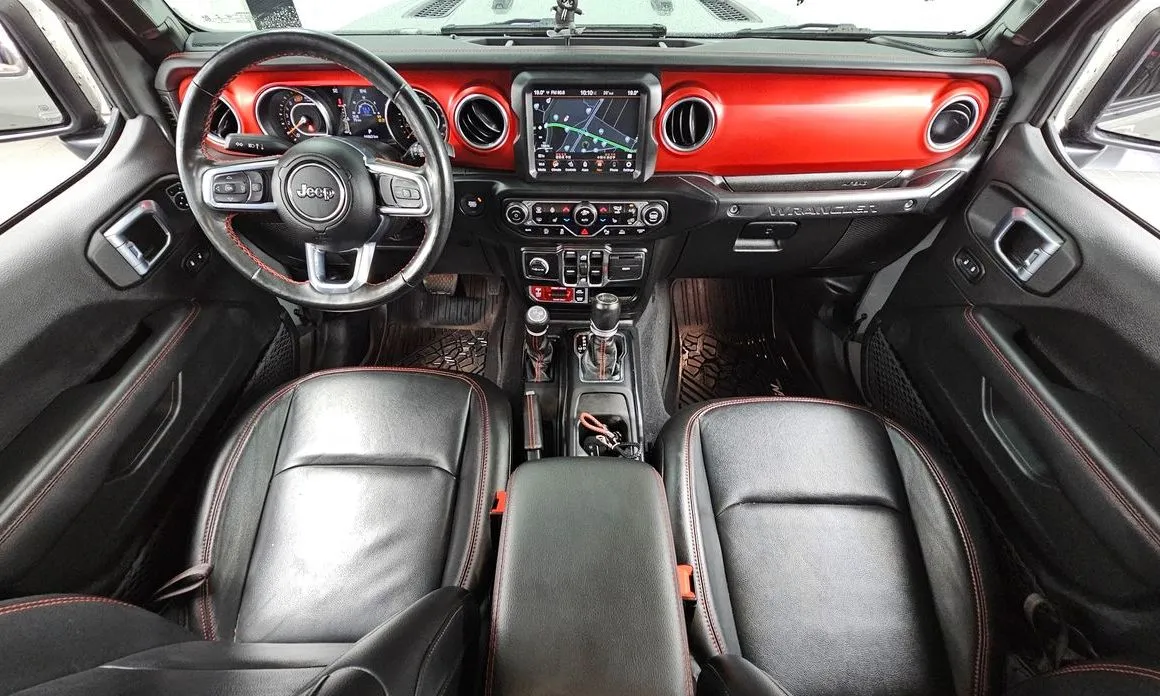 Jeep Wrangler — фото 7