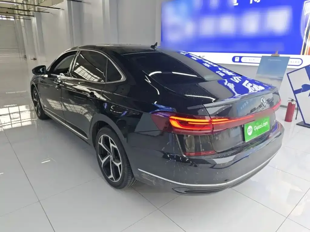 Volkswagen Passat — фото 3
