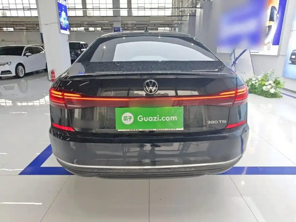 Volkswagen Passat — фото 7