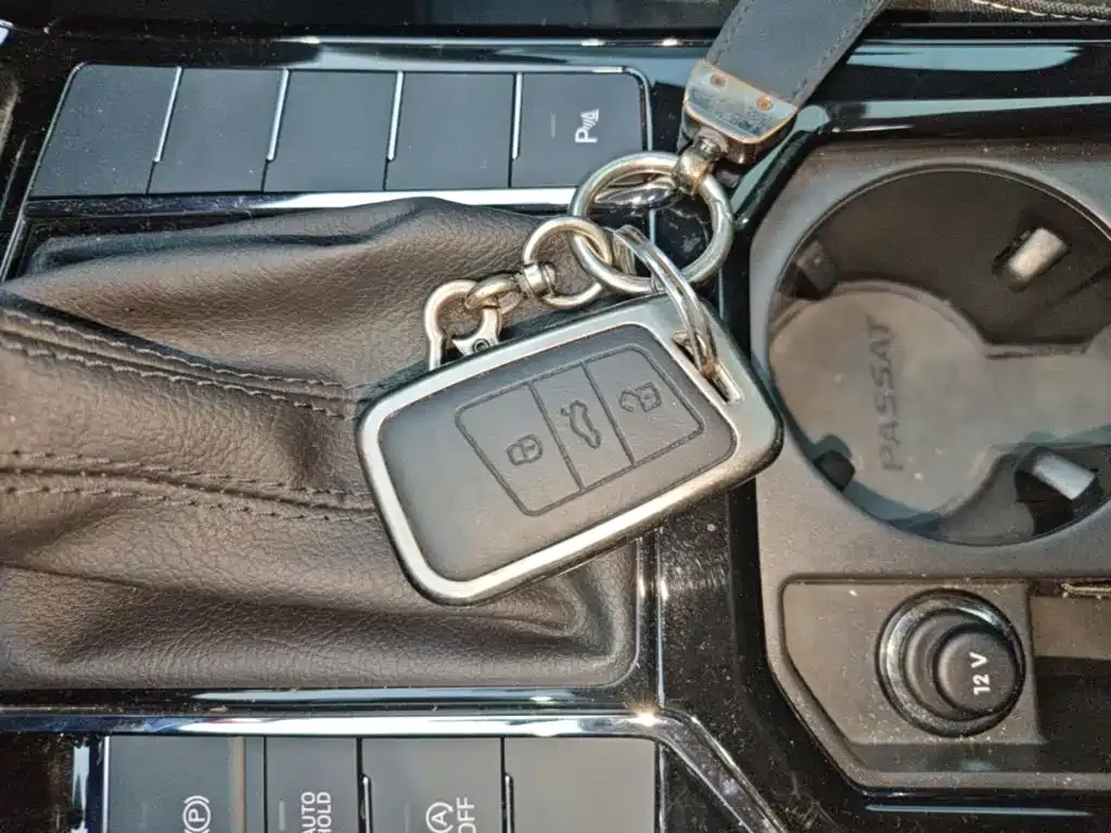 Volkswagen Passat — фото 4