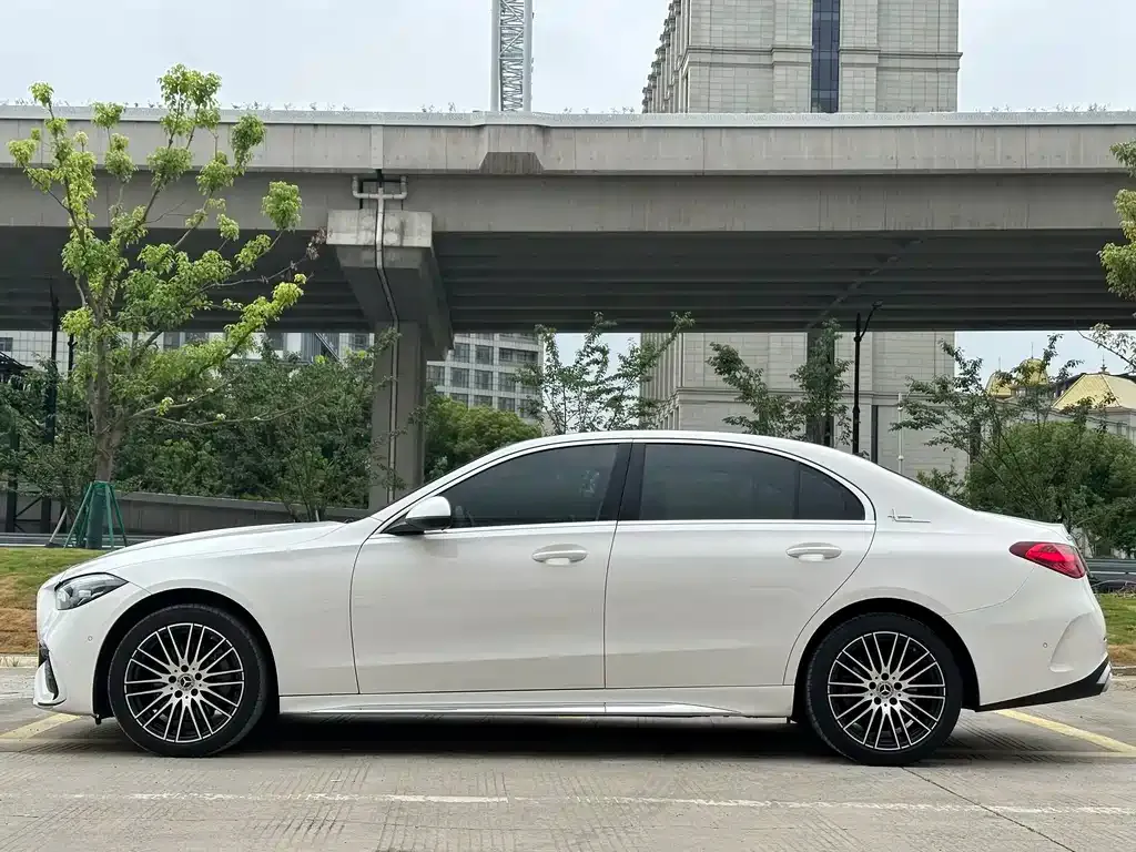Mercedes-Benz C-Class — фото 2
