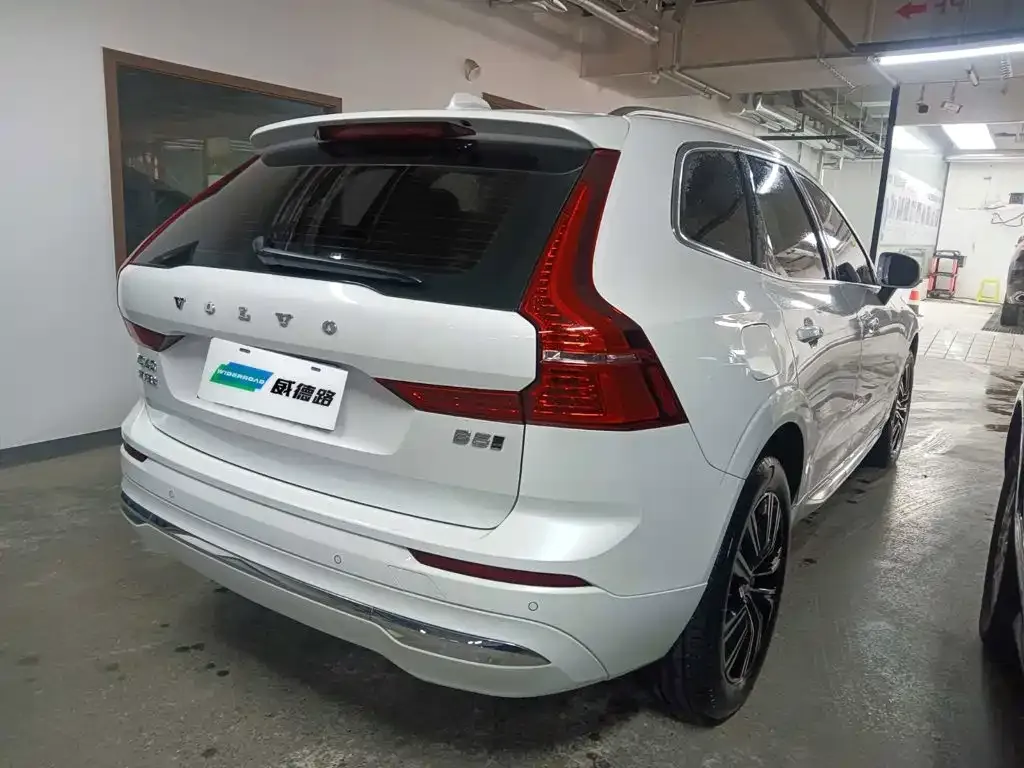 Volvo XC60 — фото 4