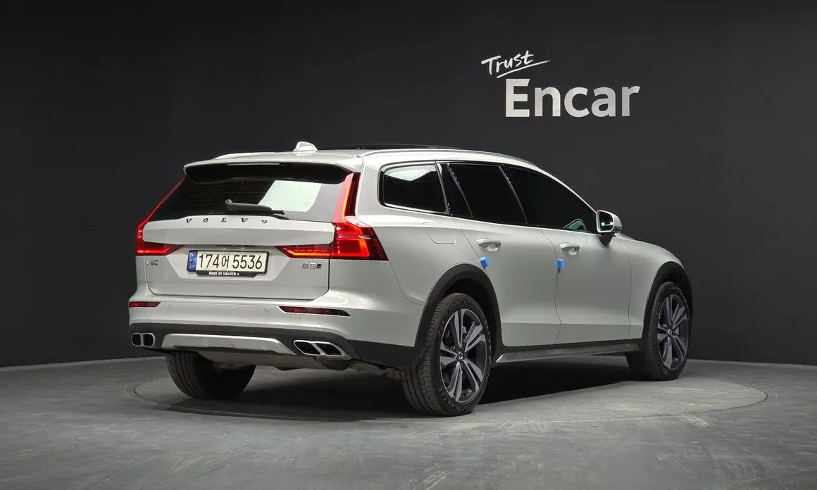 Volvo V60 — фото 2