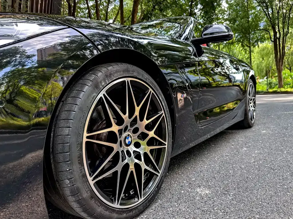 BMW Z4 — фото 7