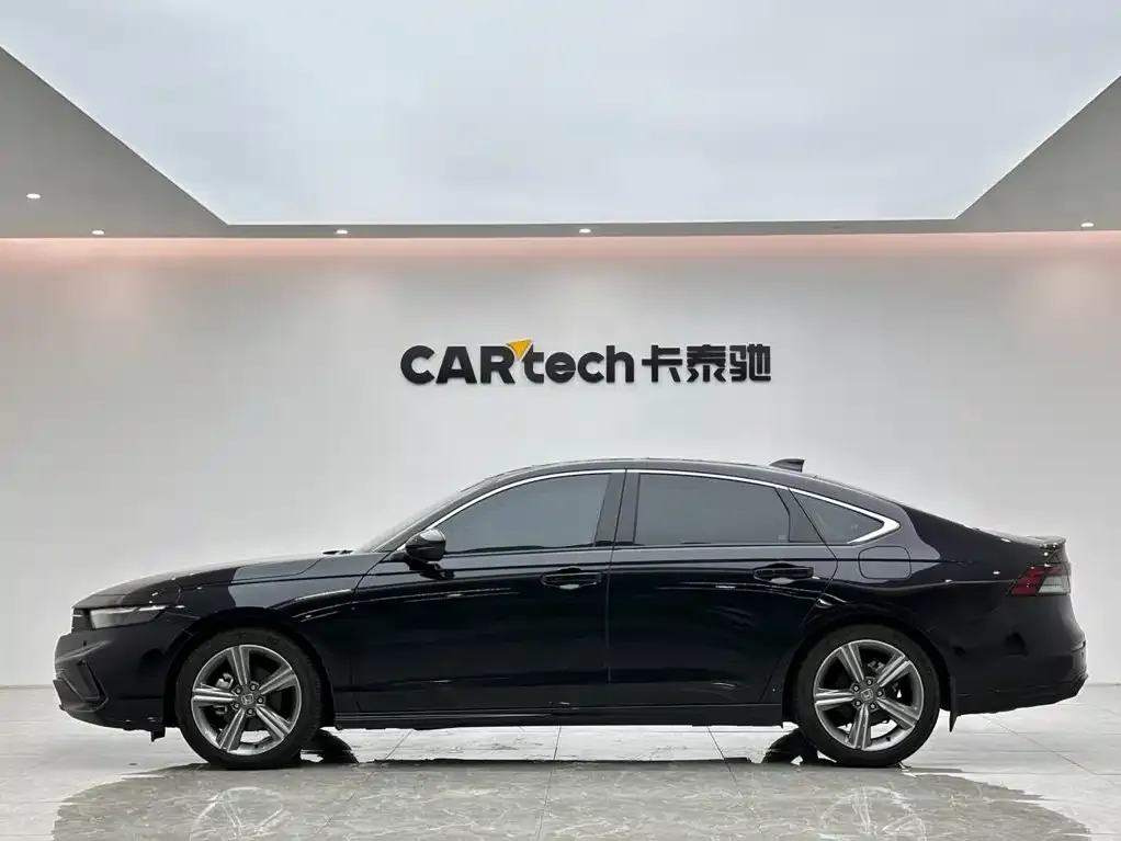 Honda Accord — фото 2