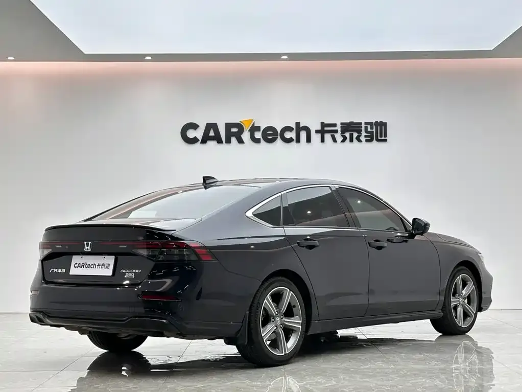 Honda Accord — фото 5