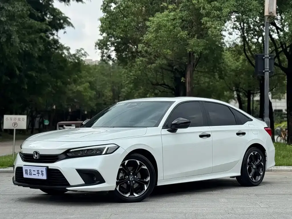 Honda Civic — фото 1