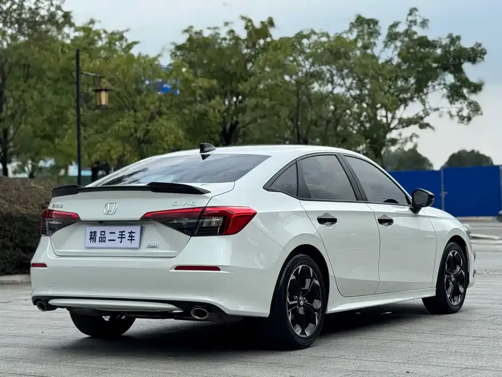 Honda Civic — фото 8