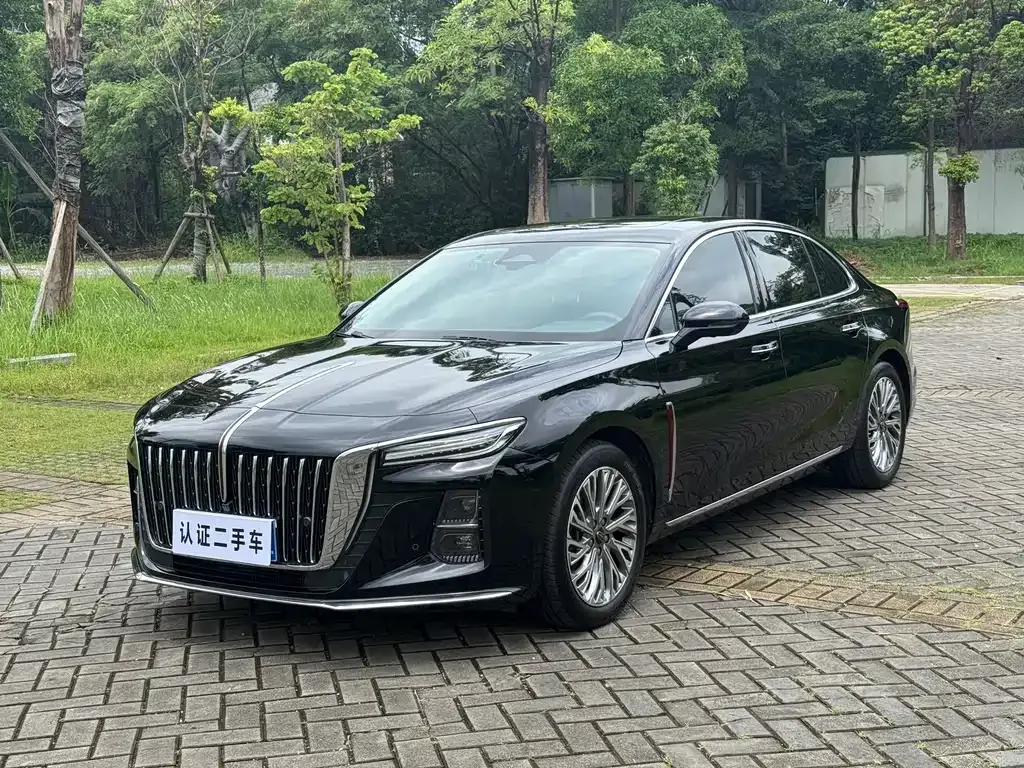 Hongqi H5 — фото 1