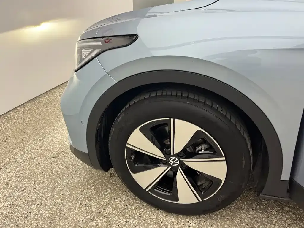 Volkswagen ID.4 X — фото 7