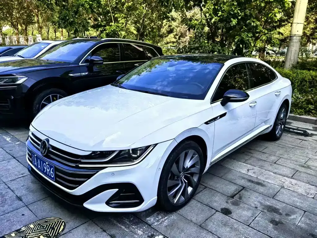Volkswagen CC — фото 1
