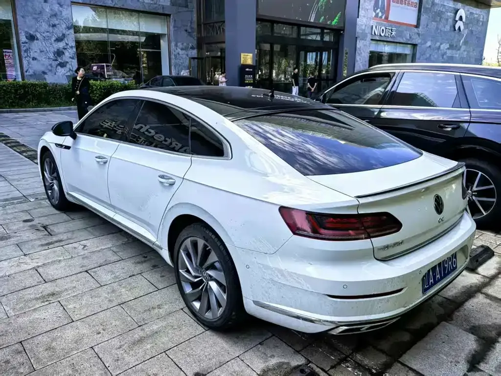 Volkswagen CC — фото 6