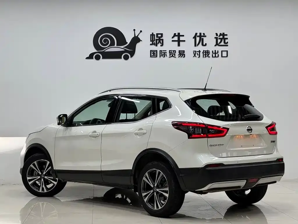 Nissan Qashqai — фото 8