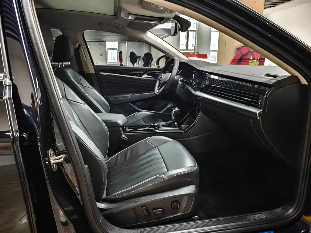 Volkswagen Passat — фото 3
