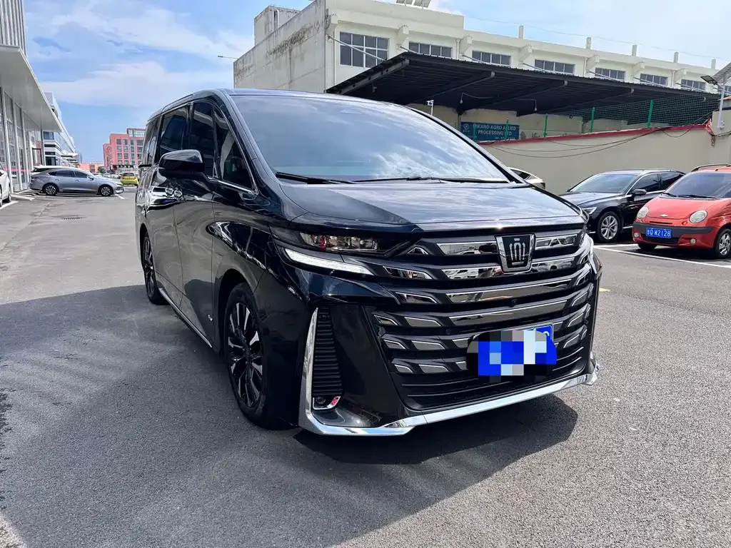 Toyota Vellfire — фото 7