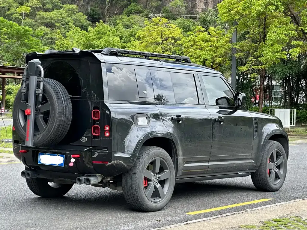 Land Rover Defender — фото 10