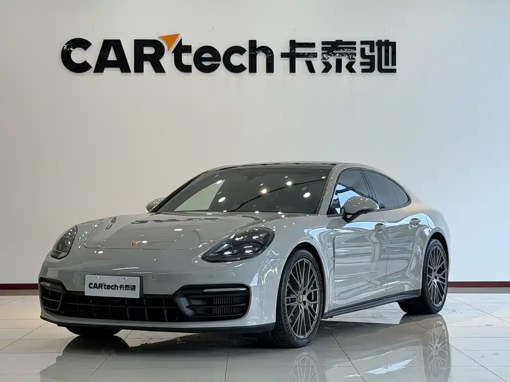 Porsche Panamera — фото 1