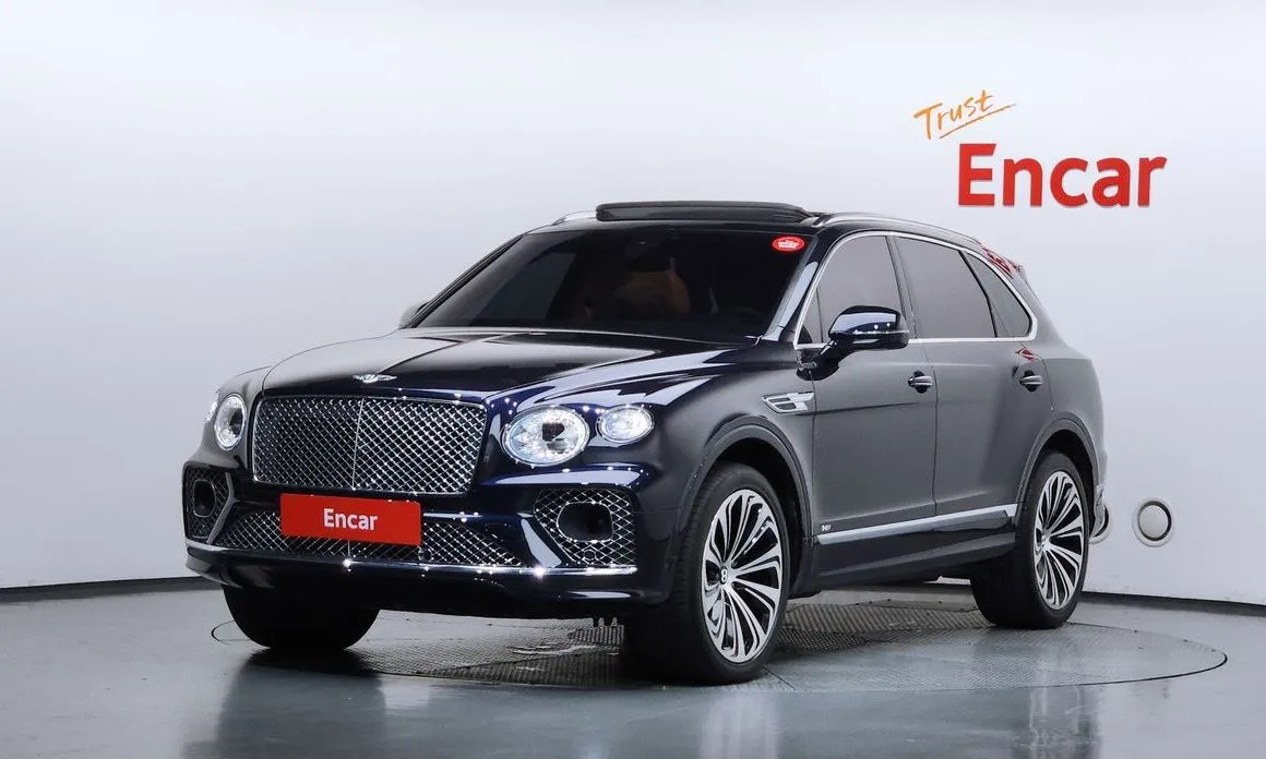 Bentley Bentayga — фото 1