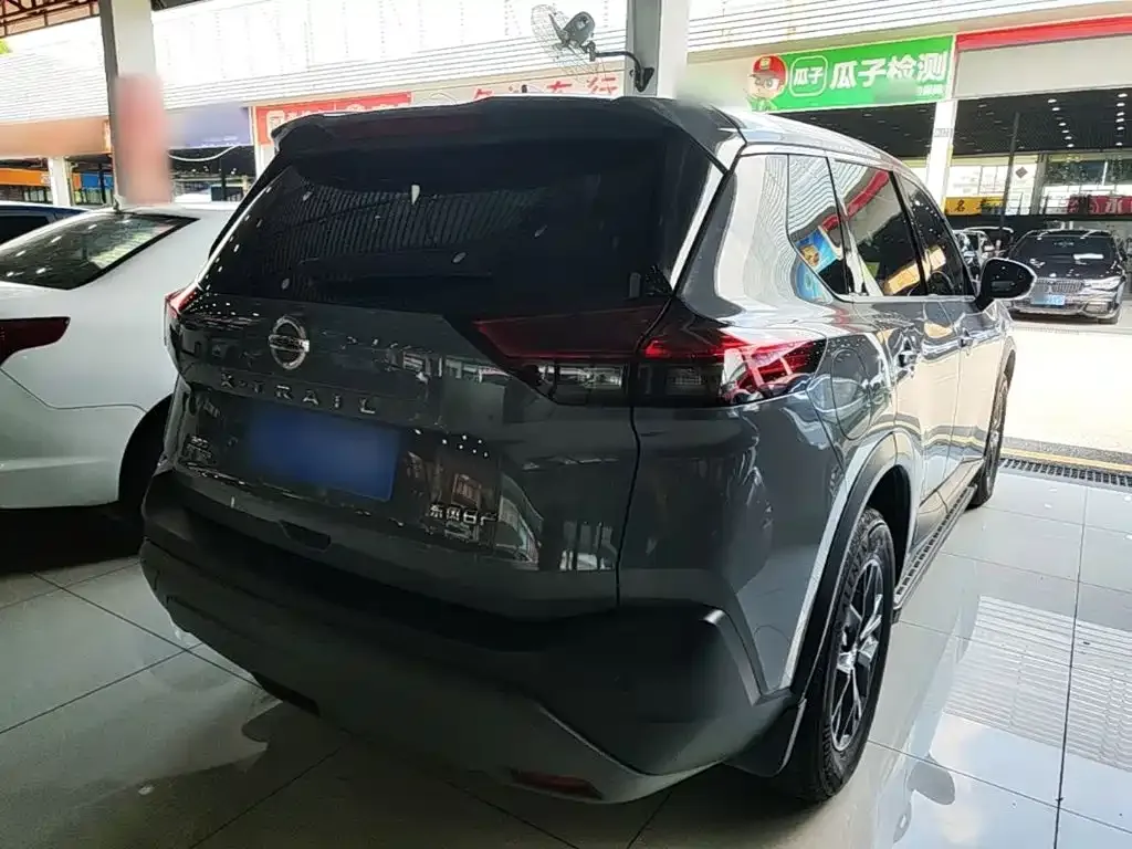 Nissan X-Trail — фото 10