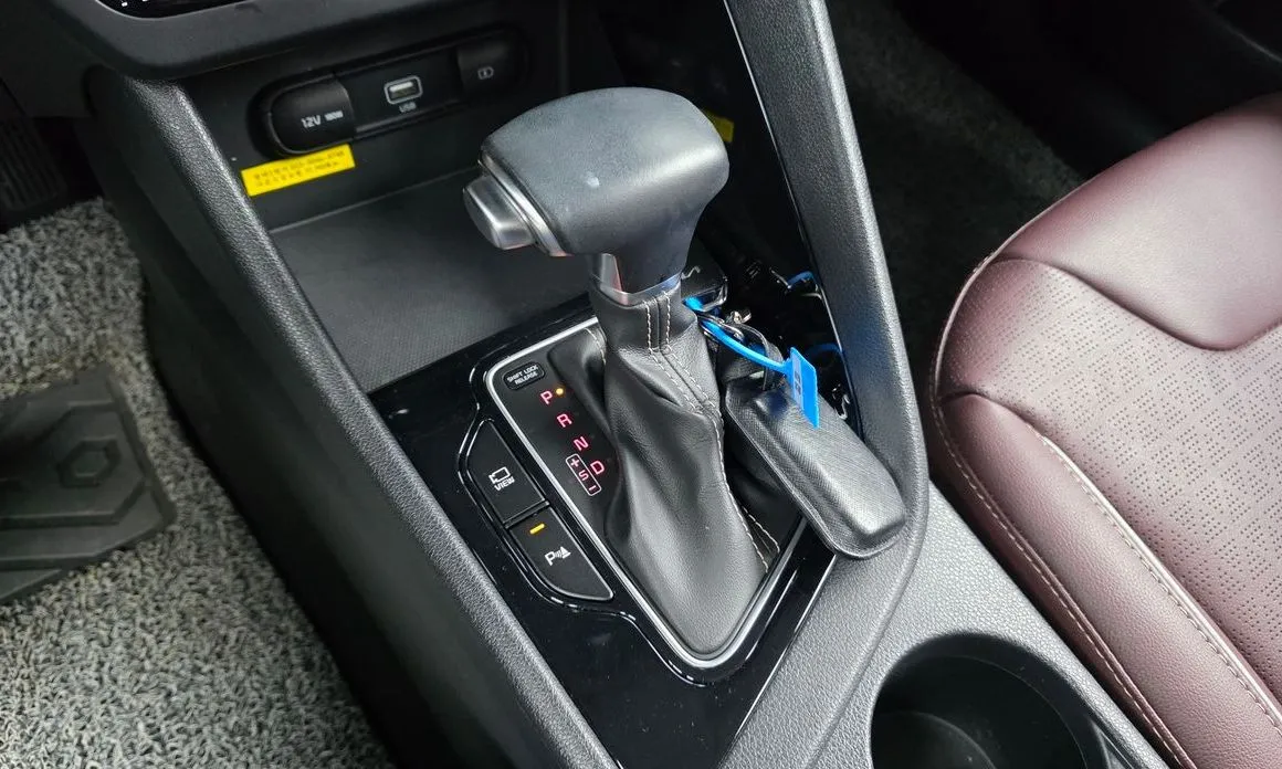 Kia Niro — фото 10