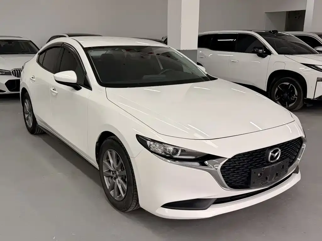 Mazda 3 Axela — фото 5