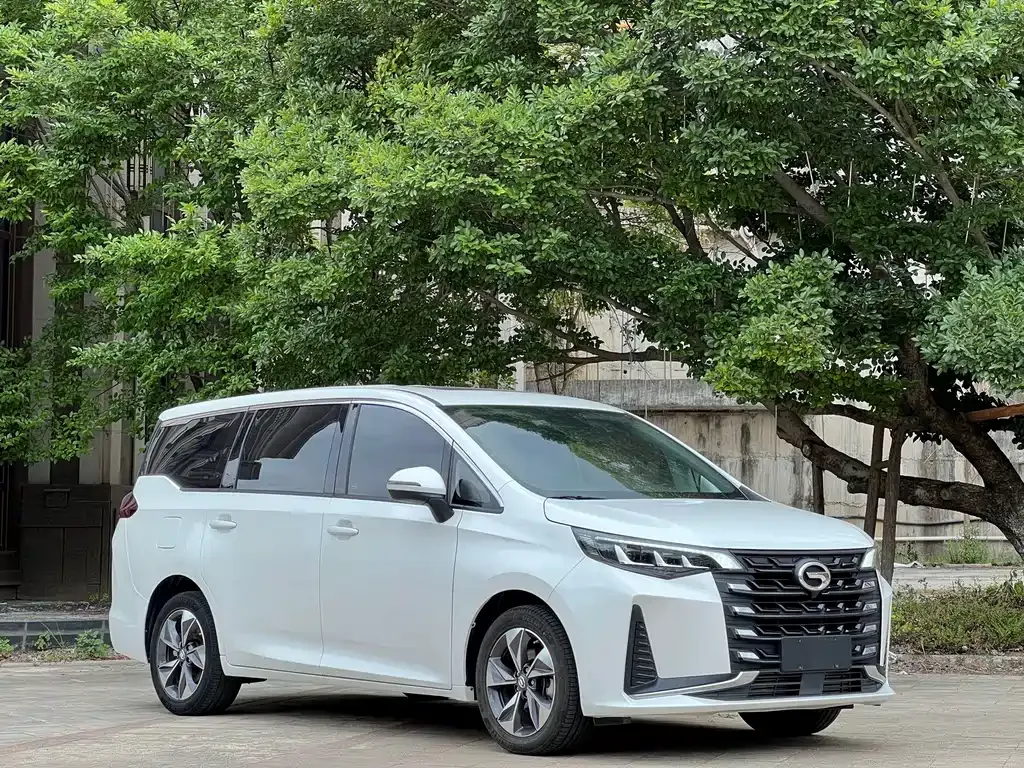 GAC Motor Trumpchi M6 — фото 8