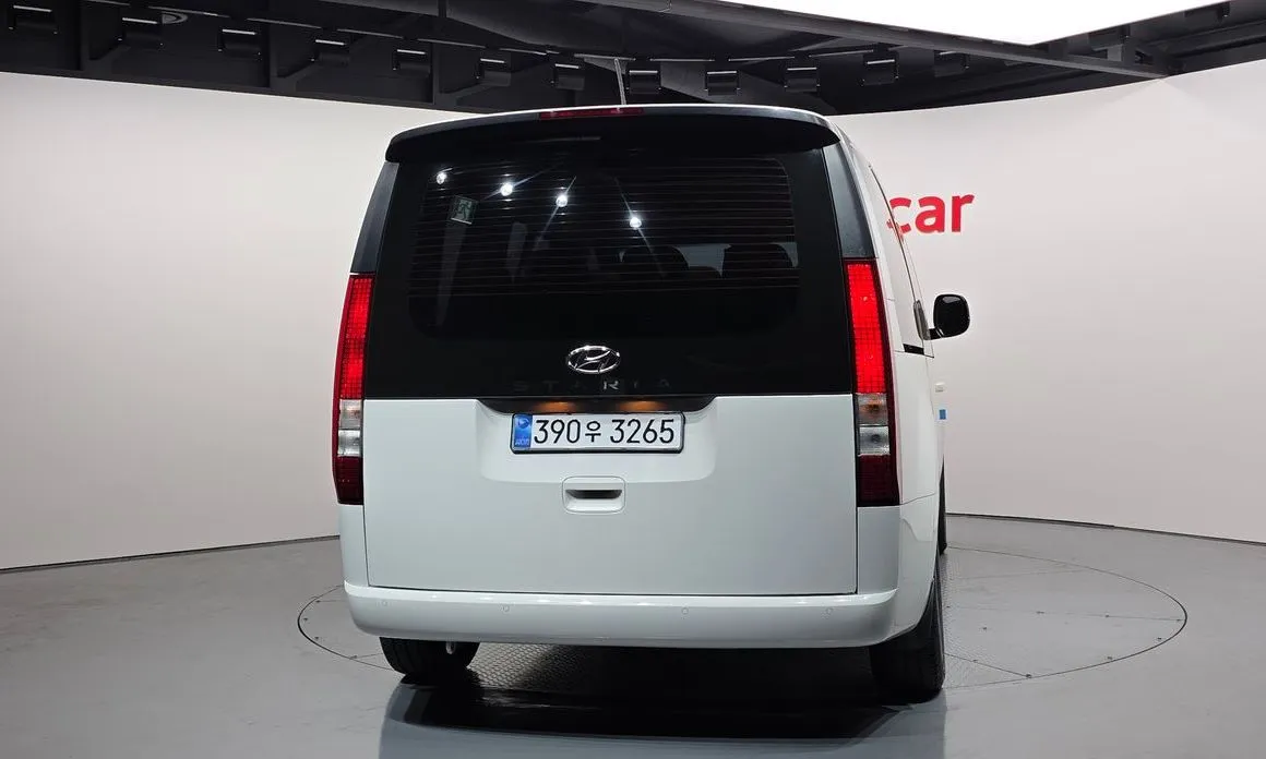 Hyundai Staria — фото 2